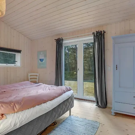 Дом отдыха 3 Bedroom Stunning In *